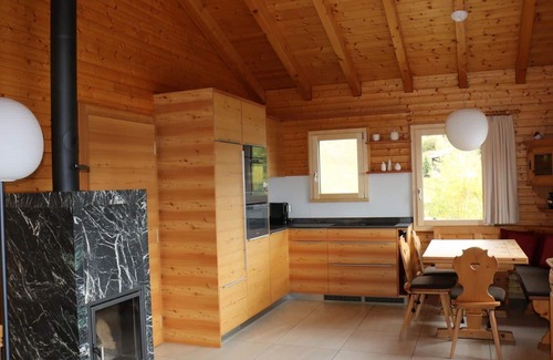 Bettmeralp Apartment | Lovely apartment for 6 guests with WIFI, TV and balcony