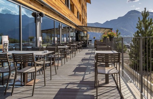 Vercorin Apartment | Lovely apartment for 6 people with WIFI, hot tub, TV, pets allowed and parking