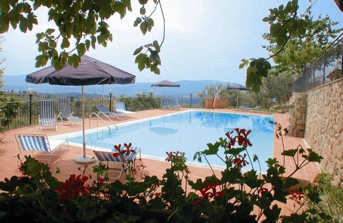 Pian di Sco Apartment | Lovely apartment for 6 guests with WIFI, pool and TV