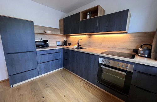 Soell Apartment | Lovely apartment for 6 guests with WIFI, TV and balcony