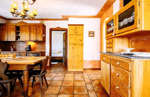 Coredo Apartment | Lovely apartment for 6 people with WIFI, TV, terrace and pets allowed