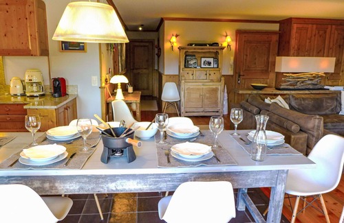 Lens Apartment | Lovely apartment for 6 people with WIFI, TV, balcony and pets allowed
