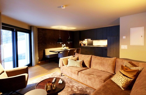 Saas-Fee Apartment | Lovely apartment for 6 guests with WIFI, TV and balcony