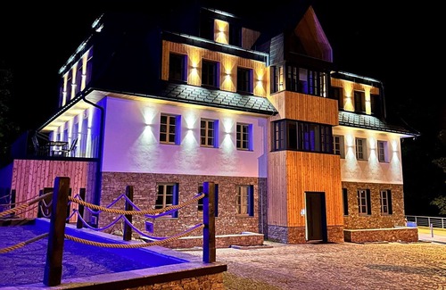 Pec pod Snezkou Apartment | Lovely apartment for 4 people with WIFI, TV and pets allowed