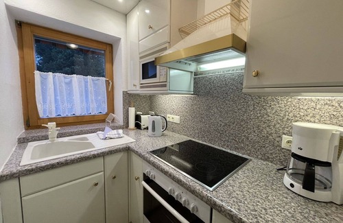 Farchant Apartment | Lovely apartment for 2 people with WIFI, TV and terrace