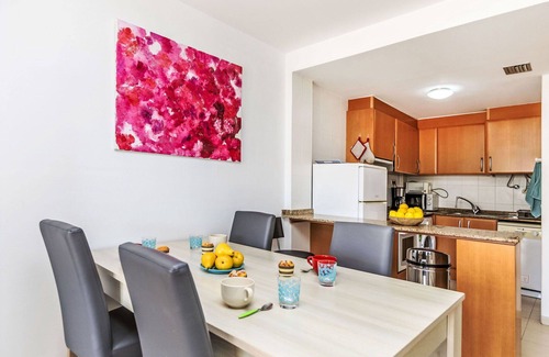 Peniscola Apartment | Lovely apartment for 4 guests with pool, A/C, WIFI, TV, terrace and pets allowed