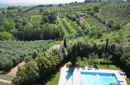 Montaione Apartment | Lovely apartment for 6 guests with WIFI, pool, A/C, TV and pets allowed, close to San Gimignano