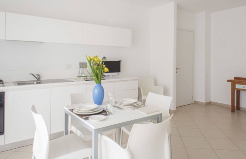 Marina di Vasto Apartment | Lovely apartment for 5 people with pool, WIFI, A/C, TV, patio and pets allowed