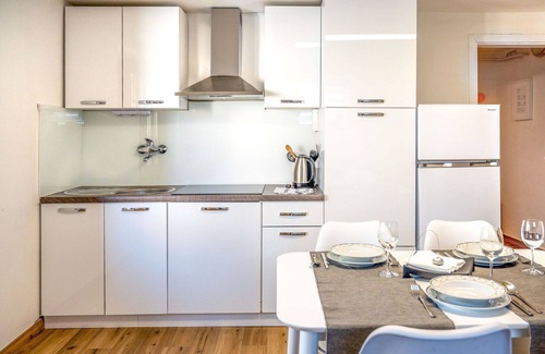 Postojna Apartment | Lovely apartment for 3 people with WIFI, TV and terrace