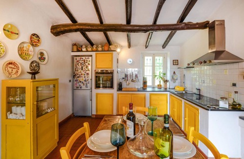 Cogorno Apartment | Lovely apartment in Cogorno with WiFi