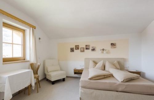 Hainzenberg Apartment | Lovely Apartment in Hainzenberg next to Forest