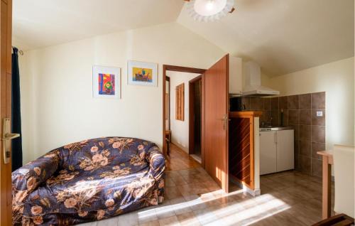 Martinski Apartment | Lovely Apartment In Martinski With Wifi