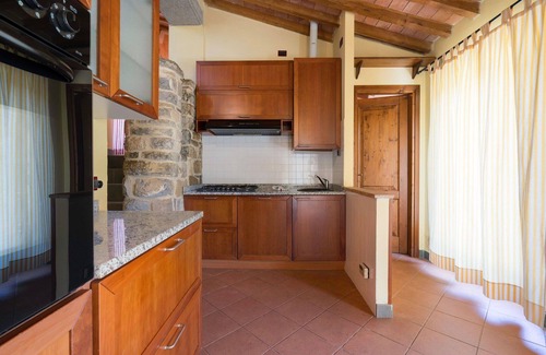 Poggibonsi Villa | Lovely apartment in villa with A/C, pool, WIFI, TV and pets allowed, close to San Gimignano