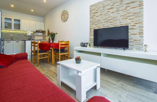 Ostrvica Apartment | Lovely apartment in Ostrvica