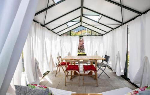 Roncoscaglia House | Lovely Apartment In Sestola With Wifi