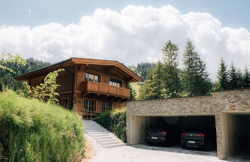 Weidach House | Lovely apartment in villa for 6 guests with WIFI, A/C, TV, terrace and pets allowed