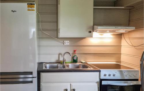 Farsund Apartment | Lovely Apartment In Vanse With Wifi