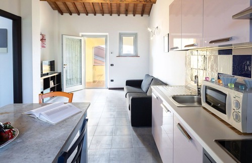 Larciano House | Lovely apartment in villa for 4 people with WIFI, pool, A/C and TV