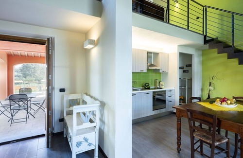Larciano House | Lovely apartment in villa for 5 guests with pool, WIFI, A/C, TV and patio