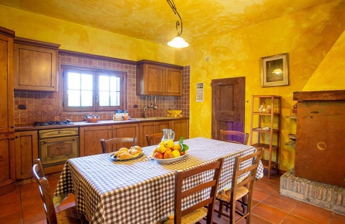 Casalbordino House | Lovely apartment in villa for 6 people with WIFI, pool, TV and terrace
