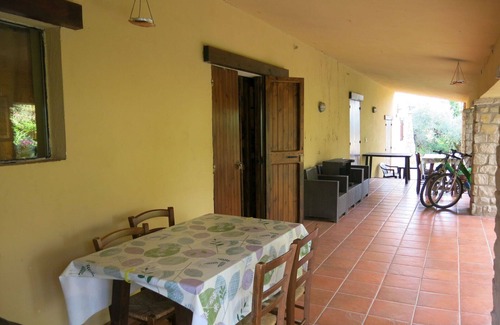 Casalbordino House | Lovely apartment in villa for 6 people with WIFI, pool, TV and terrace
