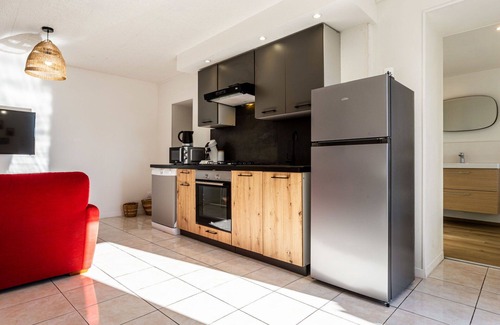 Pirou House | Lovely apartment in villa for 4 guests with WIFI and pets allowed