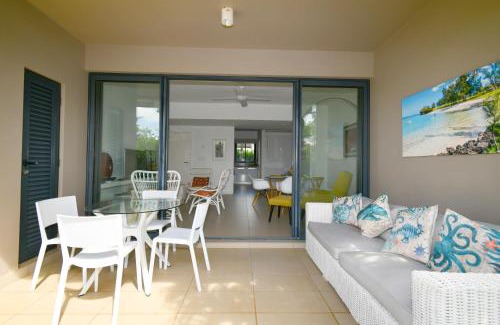 Roches Noires Apartment | Lovely Azuri Appartment on groundlevel , private garden