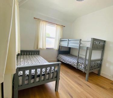 Glasnevin House | Lovely bed close to city center