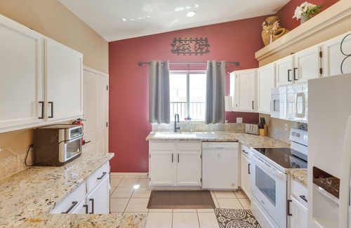 Sunridge Estates House | Lovely Bullhead City Retreat w/Patio & Grill!