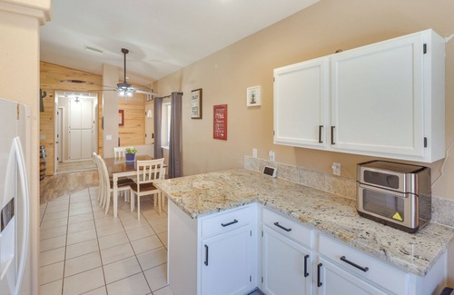 Sunridge Estates House | Lovely Bullhead City Retreat w/Patio & Grill!