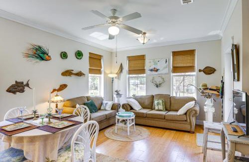 Carrabelle House | Lovely Carrabelle Home with Lake Views and Pool Access