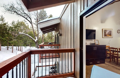 Yosemite West Condo | Lovely condo inside Yosemite National Park close to Badger Pass & Valley