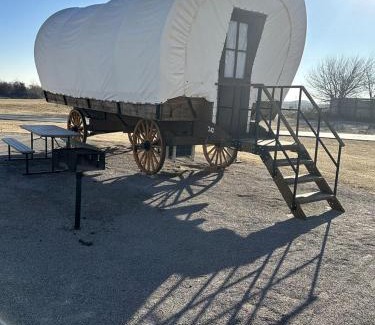 South Oklahoma City House | Lovely Conestoga-Style Covered Wagon for Glorious Glamping on Farm in Oklahoma