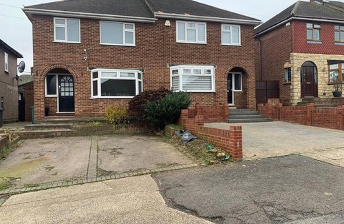 Havering Park House | Lovely Contractor/family House London