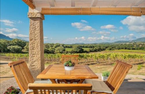 Monti Apartment | Lovely Country House Tenuta Piredu