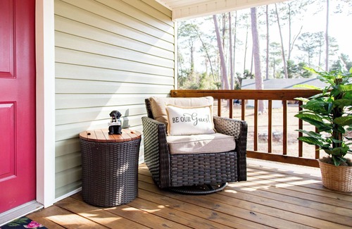 Waycross Cottage | Lovely cozy cottage with AC in charming Waycross