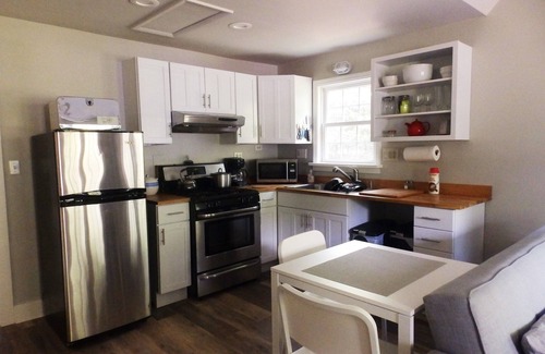 Saugerties Apartment | Lovely Creekside Duplex Close To Woodstock And Saugerties