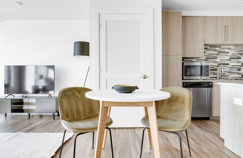 H Street Corridor Apartment | Lovely H Street 1BR w/Gym & Pool, near Union Station, by Blueground