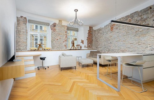 Old Town Apartment | Lovely historic apartment in old town