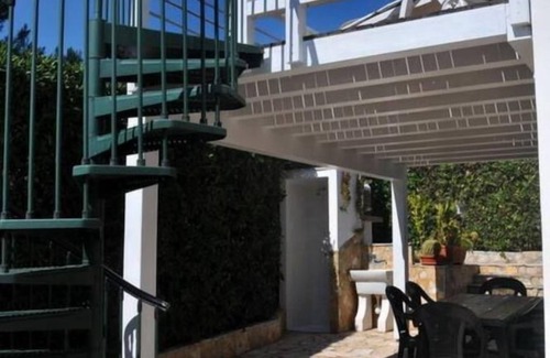 Fraula House | Lovely Holiday House Rosa in the beautiful tony Salento 300 mt from the Sea