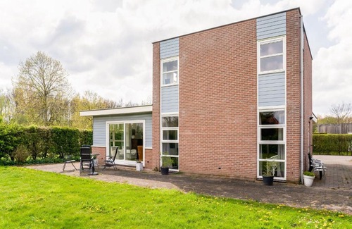 Zeewolde House | Lovely holiday home in Zeewolde with a swimming pool