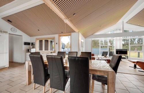 Ringkøbing-Skjern Municipality House | Lovely holiday home with large outdoor spa, indoor spa and sauna close to.