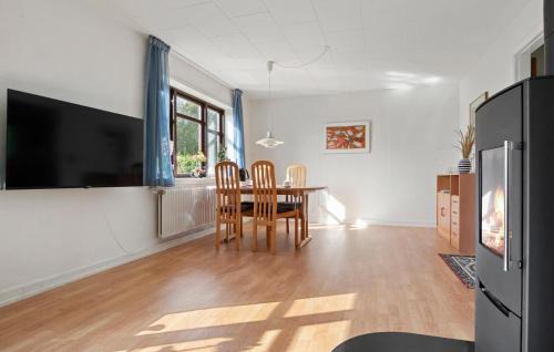 Dronninglund House | Lovely Home In Dronninglund With Wifi