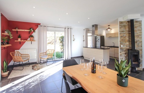 La Valla-en-Gier House | Lovely home in La Valla en Gier