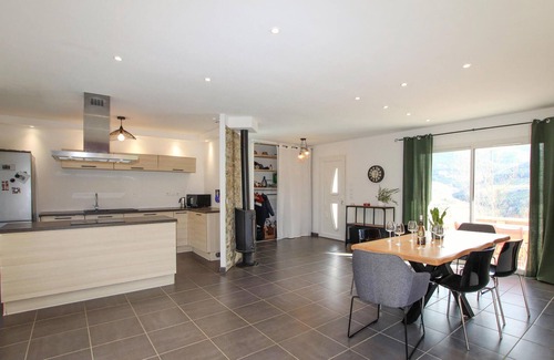 La Valla-en-Gier House | Lovely home in La Valla en Gier