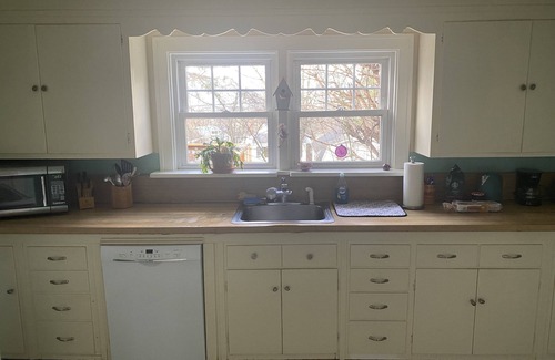 Troy House | Lovely home in historic, residential neighborhood close to RPI