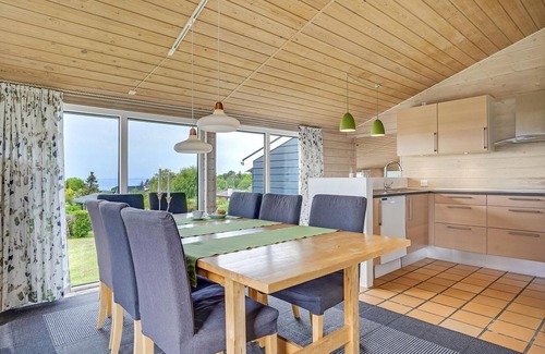 Skødshoved Strand House | Lovely home in Knebel with sauna
