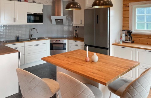 Dalarna House | Lovely home in Mora with sauna