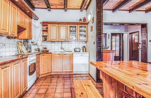 gmina Nowogrodek Pomorski House | Lovely home in Parzensko with sauna