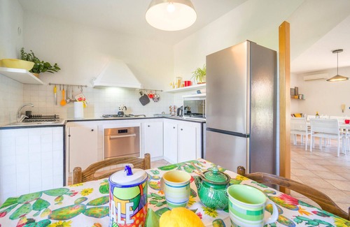 Piane Vecchie House | Lovely home in Piane Vecchie,Lascari